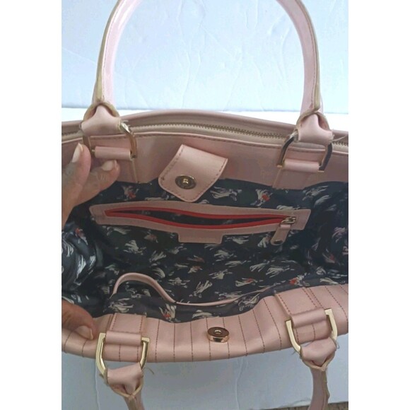 Ted Baker London Handbag Purse Patent Leather Quilted Tote Baby Pink Feminine - Picture 15 of 16